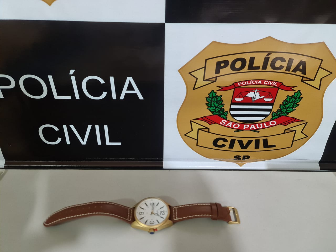 Relógio roubado Foto: Polícia Civil)